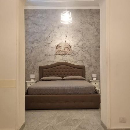 B&B Centrale Месина Екстериор снимка